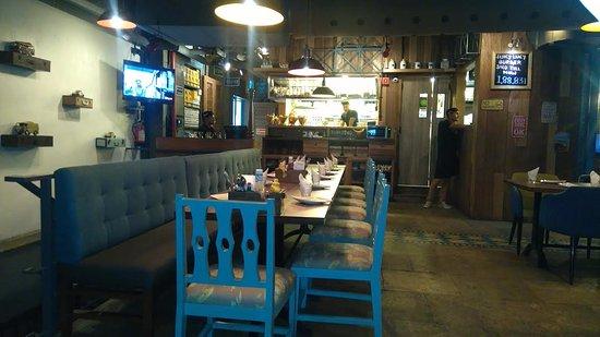 Cafe Delhi Heights
